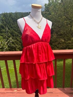 NWT! TCEC Millie Red Tiered Ruffle Mini Dress